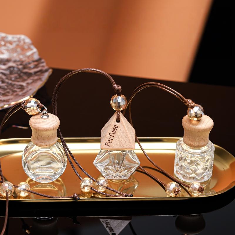 Car Hanging Perfume Bottle 1Pc - Perfume Fragrance World 评论和价格